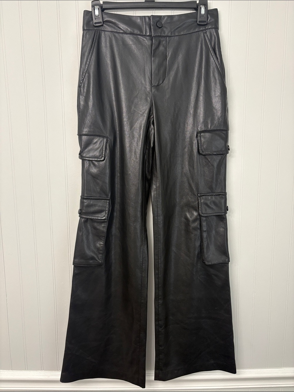 Alice + Olivia Hayes Vegan Faux Leather Cargo Wide Leg Pant Women Size 2 Black - Picture 3 of 11